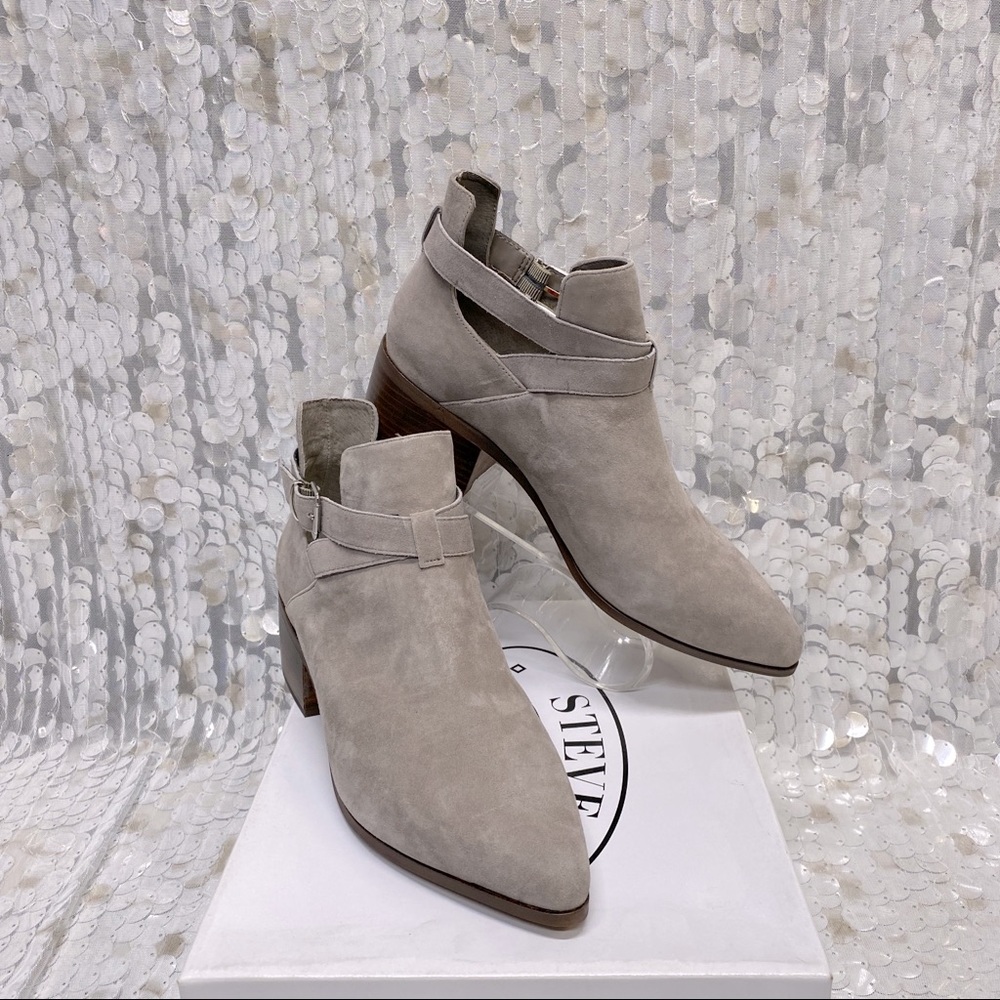 Steve Madden “Defiant”